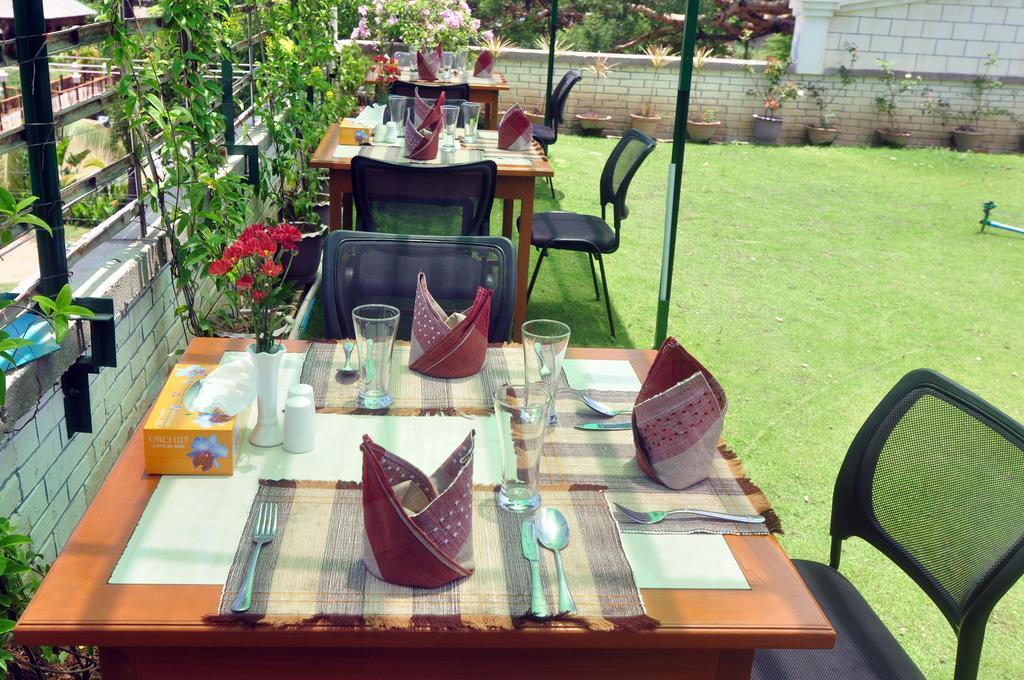 Golden Rose Guest House Old Bagan Eksteriør bilde