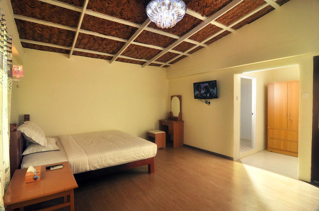 Golden Rose Guest House Old Bagan Eksteriør bilde